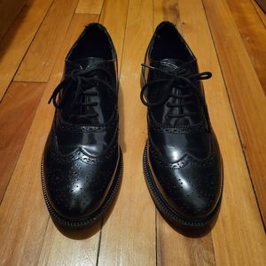 Jeffrey Campbell Black Brogues 7.5